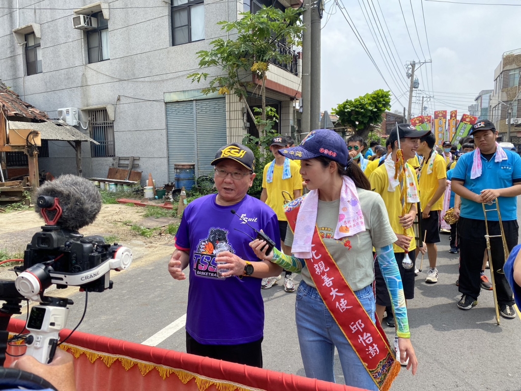 112年5月11日配天宮媽祖聖誕踩街繞境活動 訪問東石高中蔡吉郎校長及棒球隊曾翊誠教練直播影片