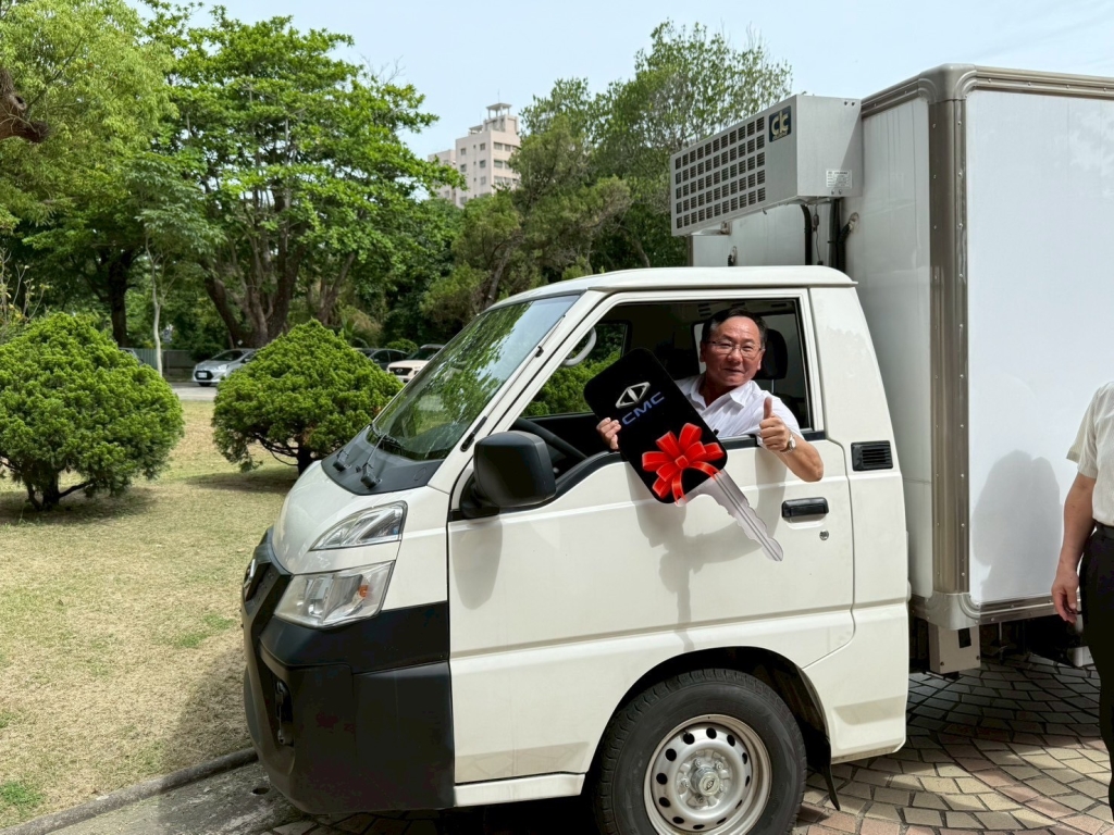 CMC中華汽車贈車花絮