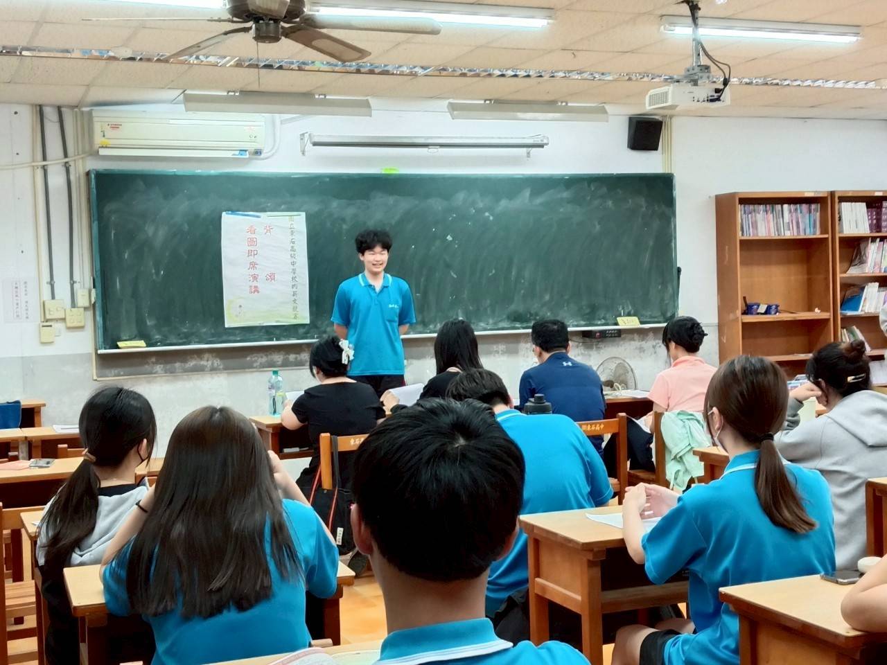 113學年度校內英文競賽相片